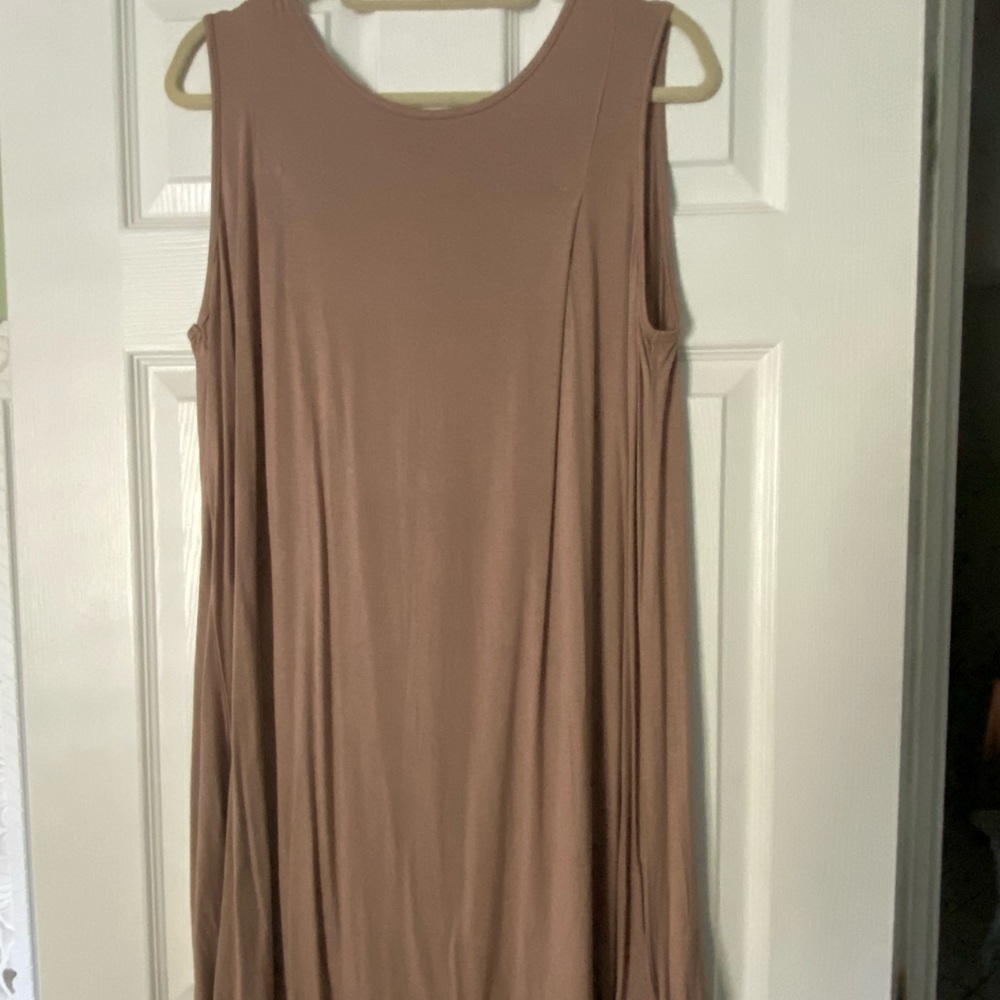 Umgee Sleeveless Swing Dress in Taupe